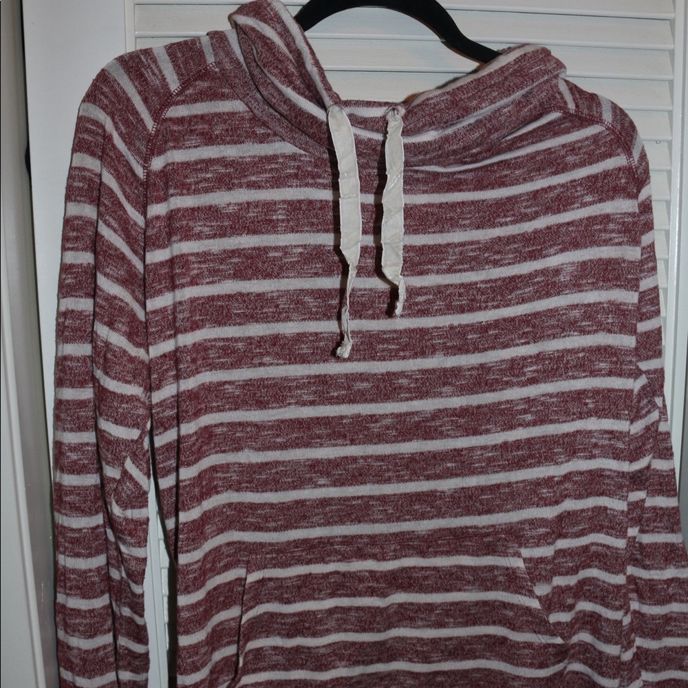 Striped long sleeve turtle neck